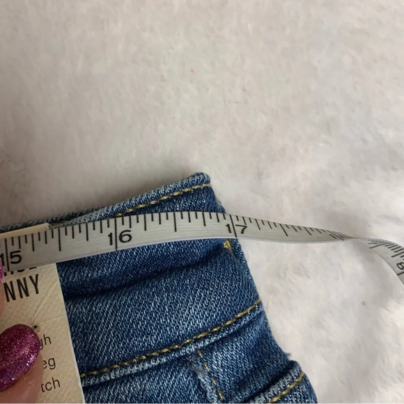 a.n.a NWT mid rise skinny jeans size 10 no distressing - Picture 5 of 9